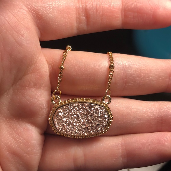 NECKLACE - Picture 2 of 4